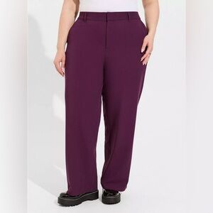 Torrid Studio Wide Leg High-Rise Twill Pants in Winter Bloom, size 20 Short